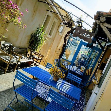 Gite Fa Mille Maison Bleu Robion en Luberon Екстер'єр фото